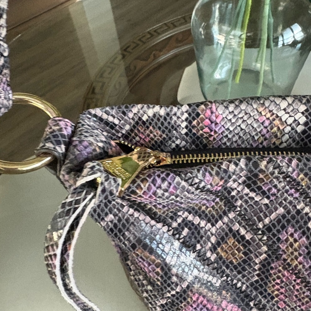 🩶🩷AIMEE KESTENBERG LEATHER EXOTIC SNAKESKIN HOBO BAG!🩶🩷 - Picture 9 of 12